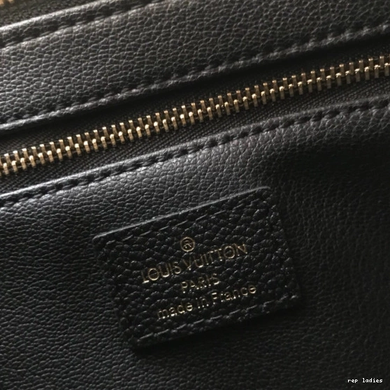 Cheap BEAUTY Louis CASE Vuitton PALLAS 0718